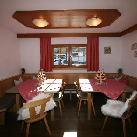 Alpehytte Heisenhaushuette By Interhome Ramsau im Zillertal